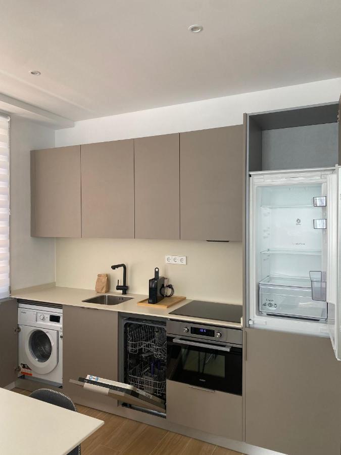 Apartament Exyca Bernabeu Madryt Zewnętrze zdjęcie